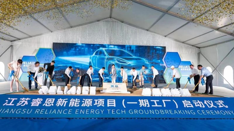 工商业储能产品参数对比：揭秘关键指标与选型逻辑